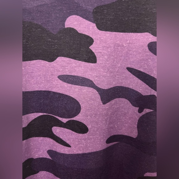 Purple CAMO T-SHIRT DRESS with FLUTTER SLEEVES size SMALL - Picture 5 of 10